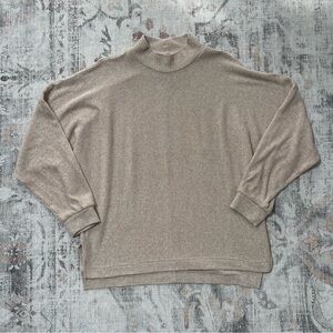 Banana Republic- Brown and tan ribbed mock neck sweater with a mock turtleneck